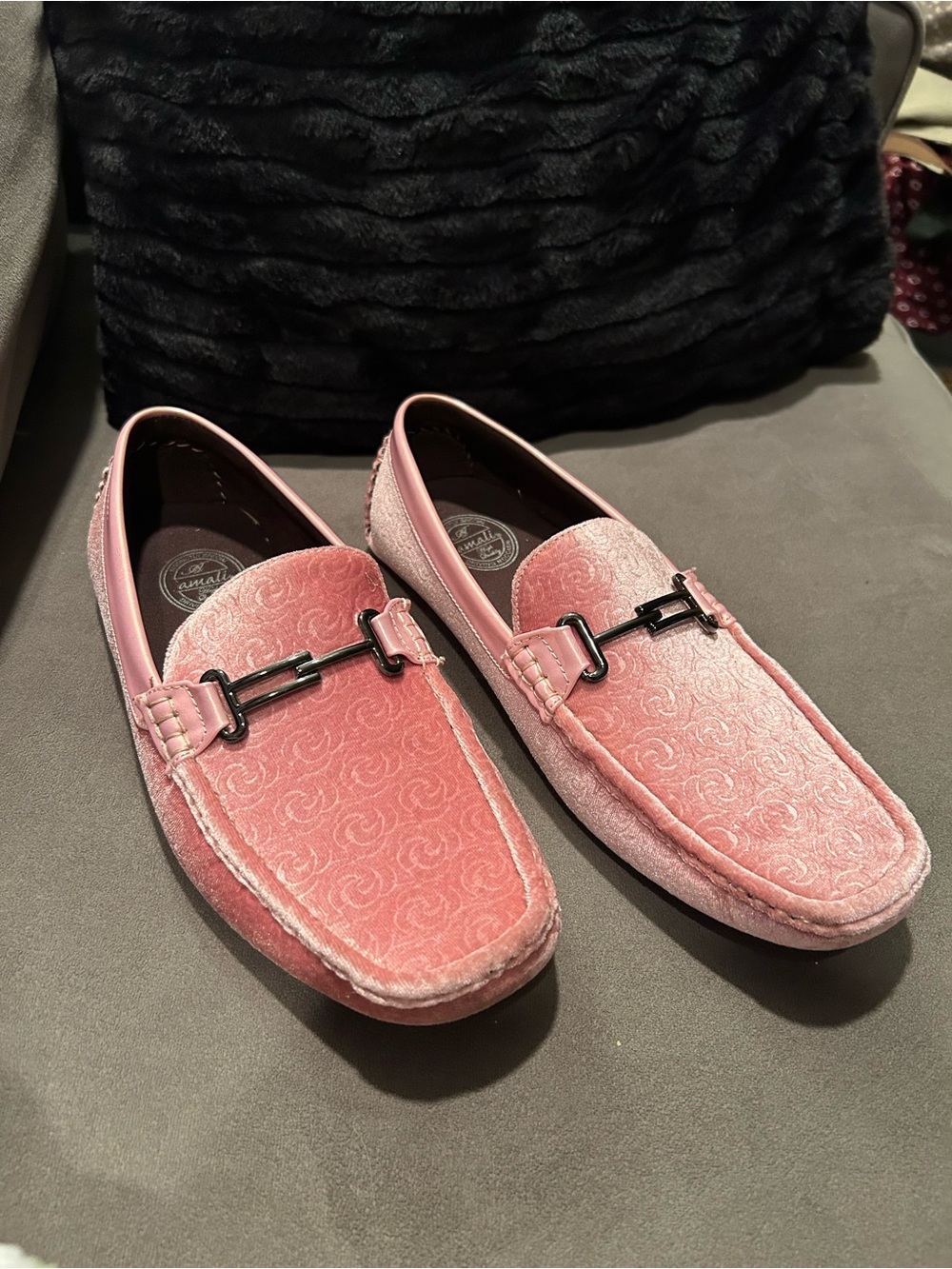 Amali Roberto pink velvet loafers men’s size 11 NWOT